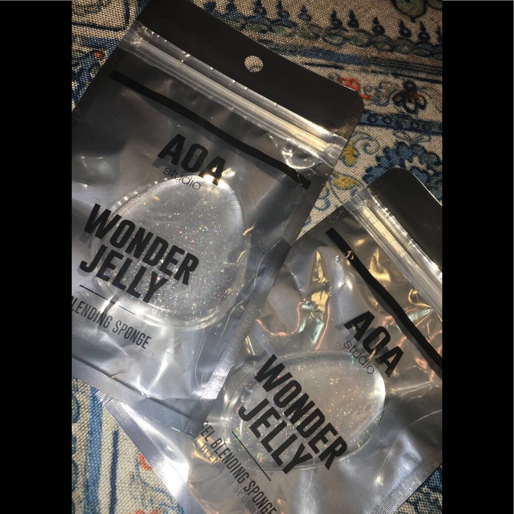 Glitter silicone makeup blenders!