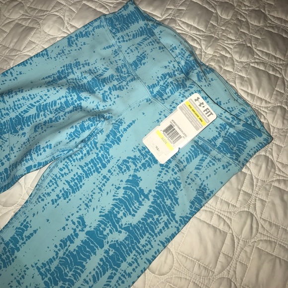Under armour workout capris - Picture 3 of 3