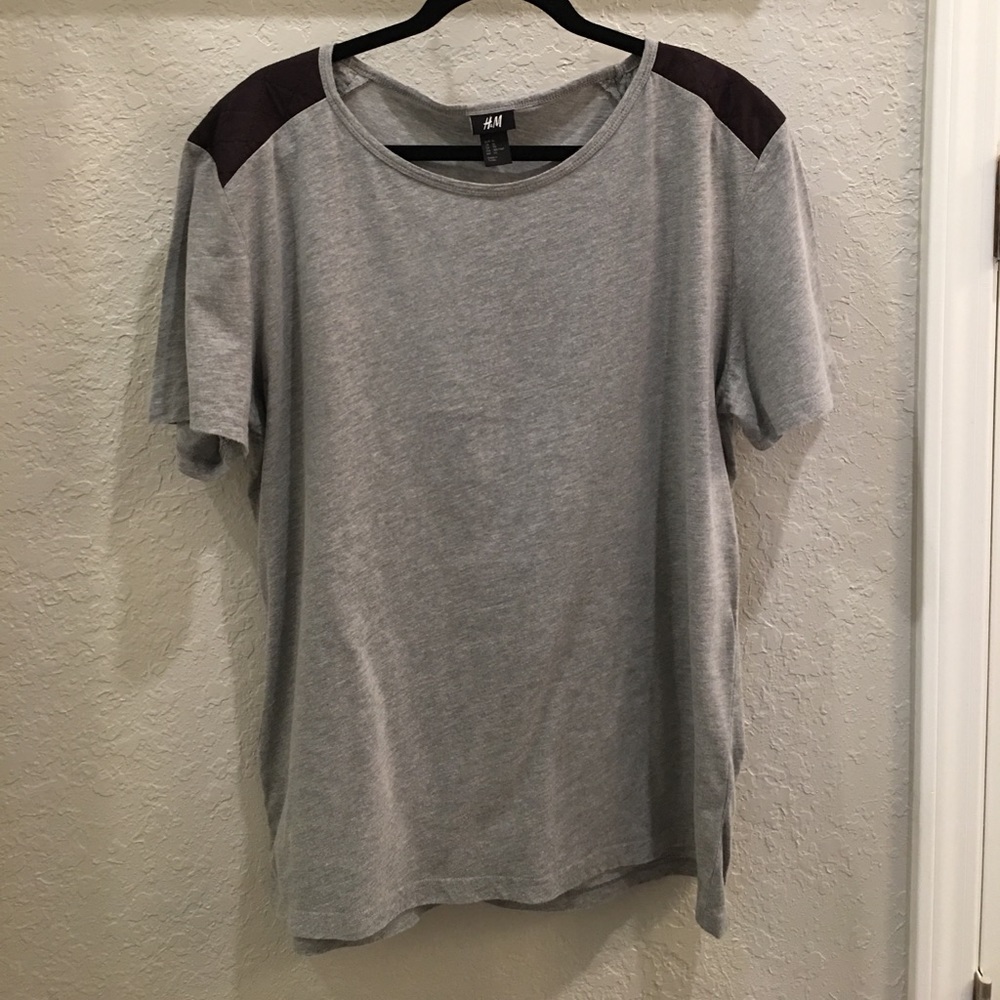 H&M tee.