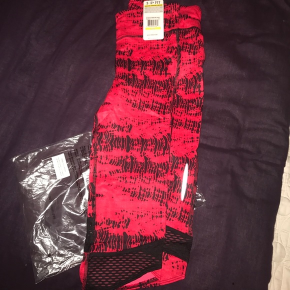 Under armour workout pants - Picture 2 of 3