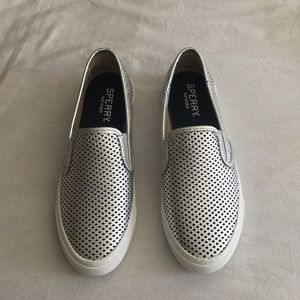 Sperry women's Seaside Perforated Sneaker