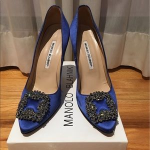 100% genuine Manolo Blahnik Blue Satin Heels.
