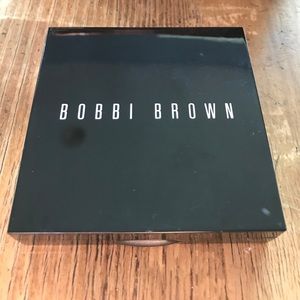 Bobbi Brown Pressed Powder