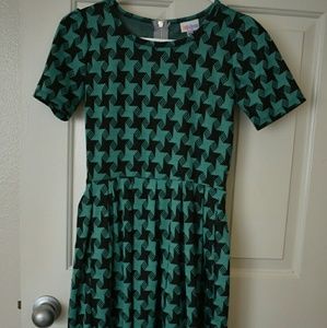 Lularoe amelia