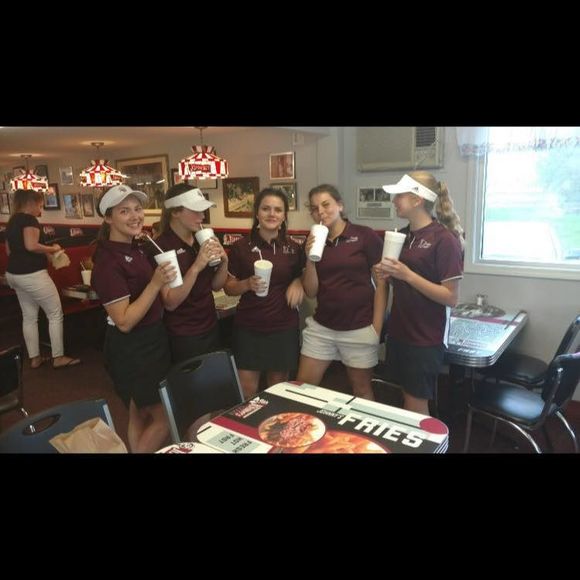 Meet your Posher, Brooke - Picture 1 of 1