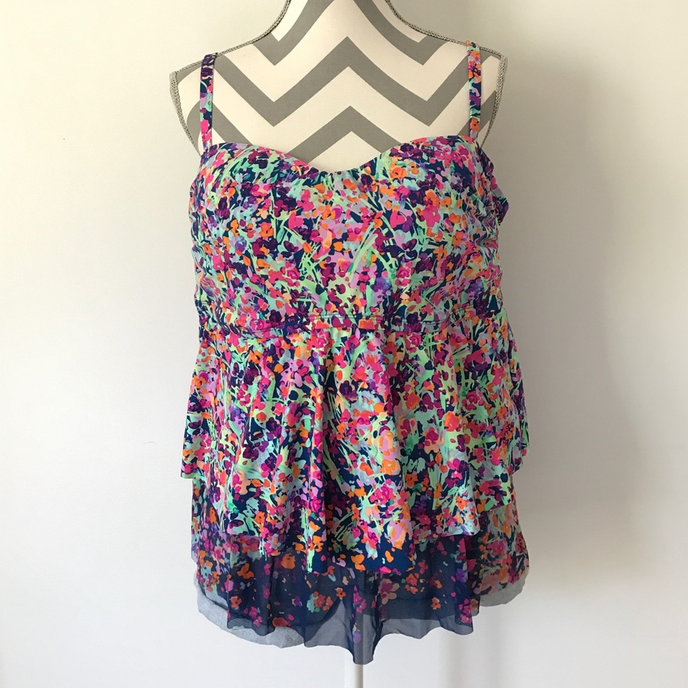Kenneth Cole Reaction Floral Ruffle Tankini