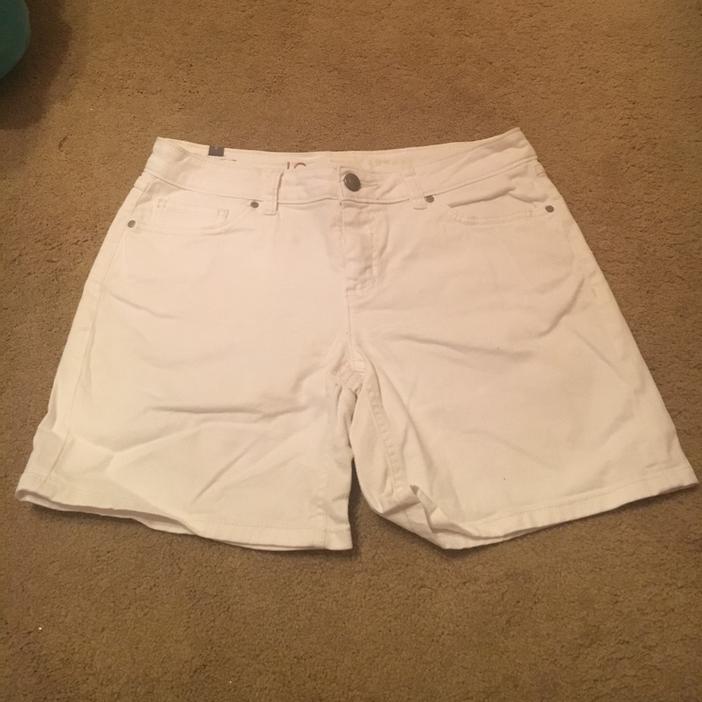 White jean shorts