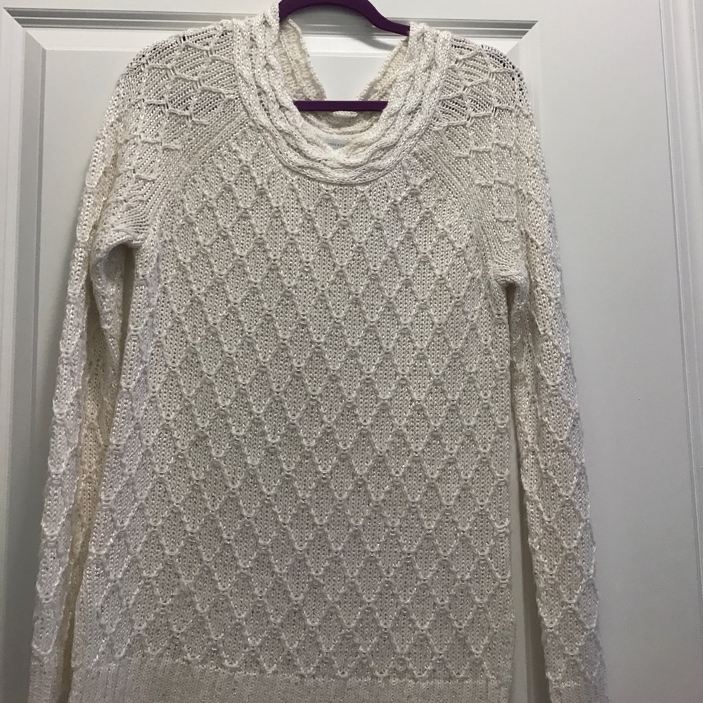 Tunic sweater with gold detail
