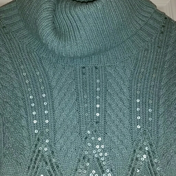 Sparkly Talbots small cowl turtleneck sweater - Picture 5 of 8