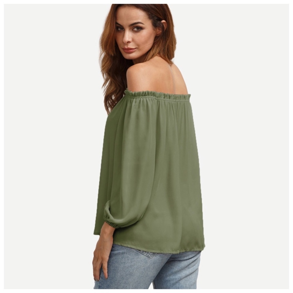 ‼️PRICE FIRM LAST CALL Off The Shoulder Top - Picture 2 of 6
