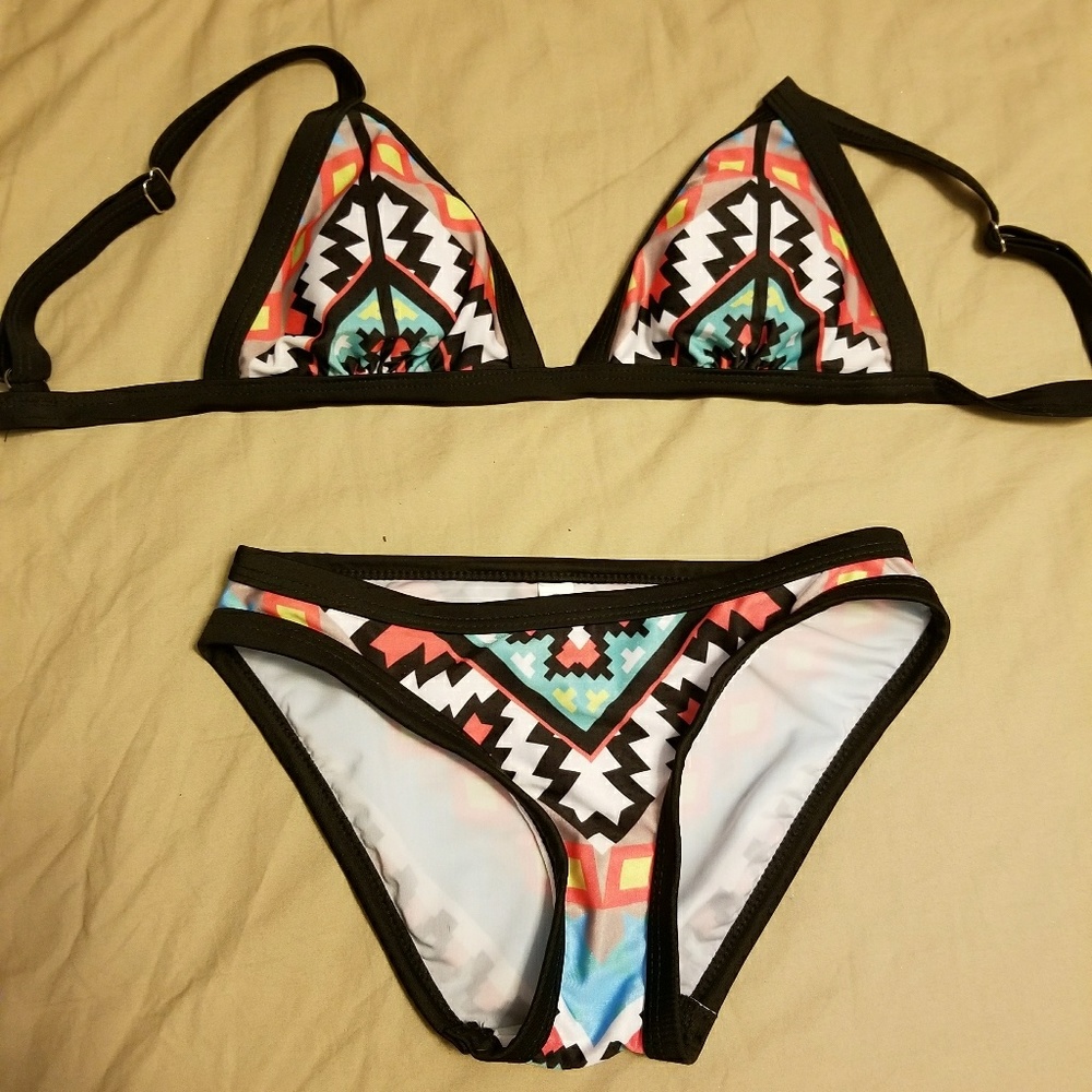 Barely worn bikini! Fits more like an extra small