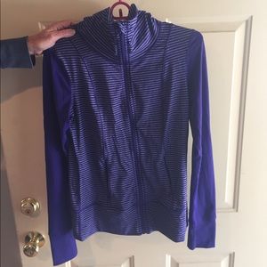 Full zip workout top in new condition