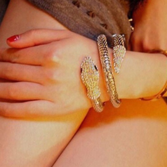 Vintage Rhinestone Snake Cuff Bracelet 🐍💎 - Picture 4 of 6