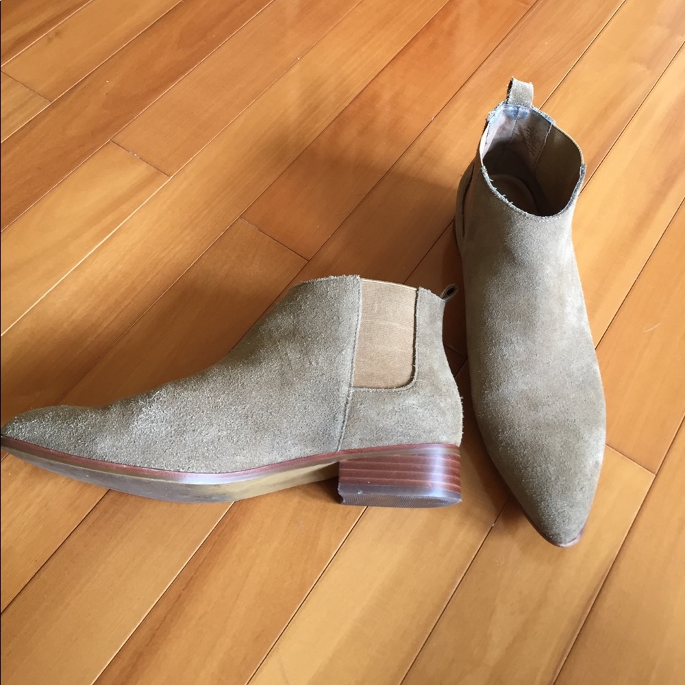 Gap Low Heel Bootie
