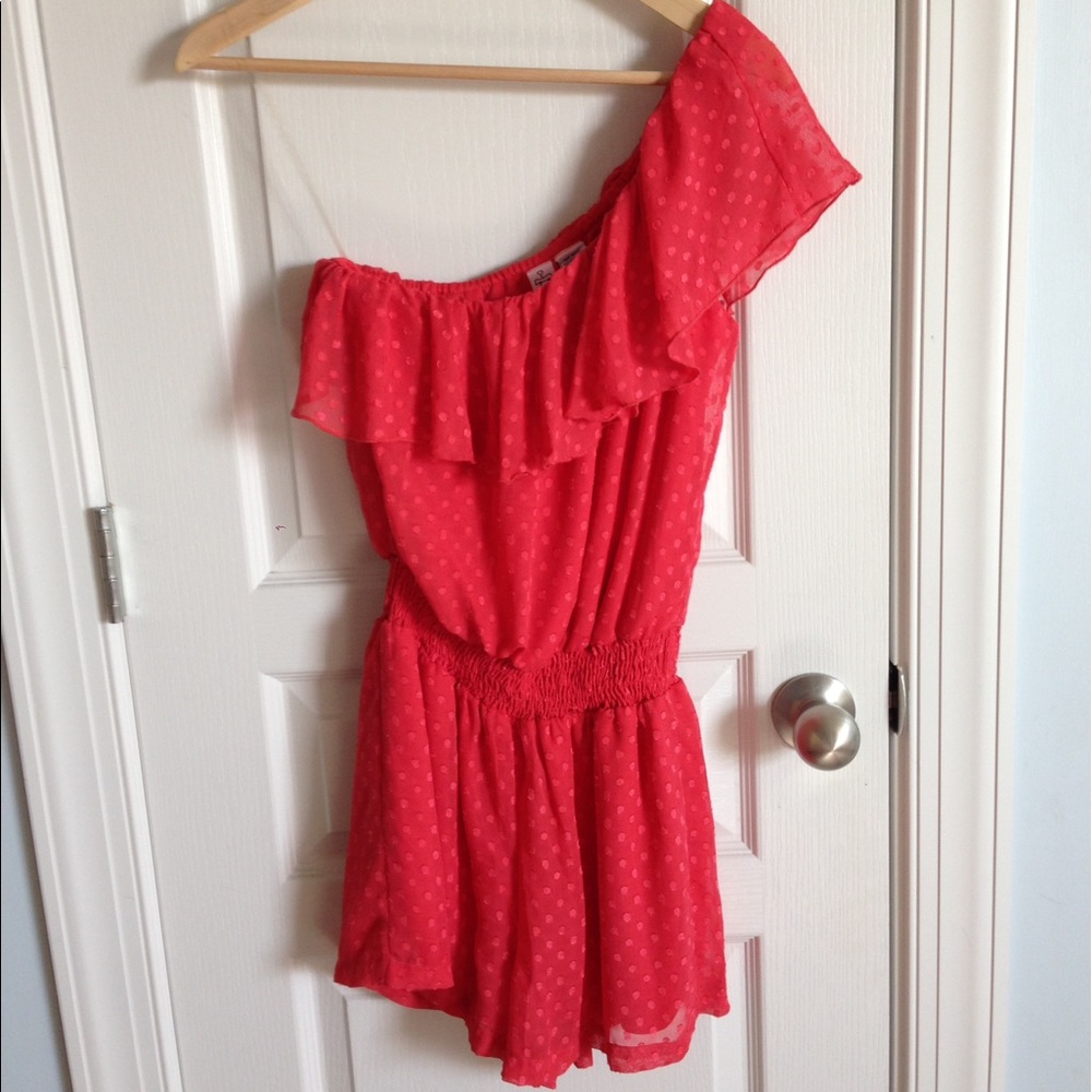 Buckle One Sleeve Romper