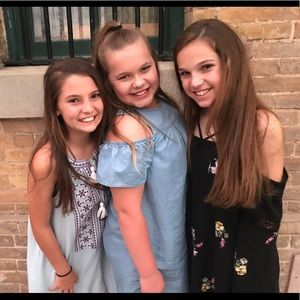 Meet your Posher, Mia