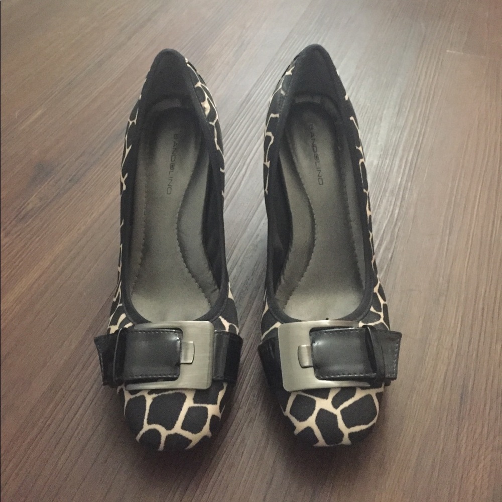 Bandolino Giraffe print Heels
