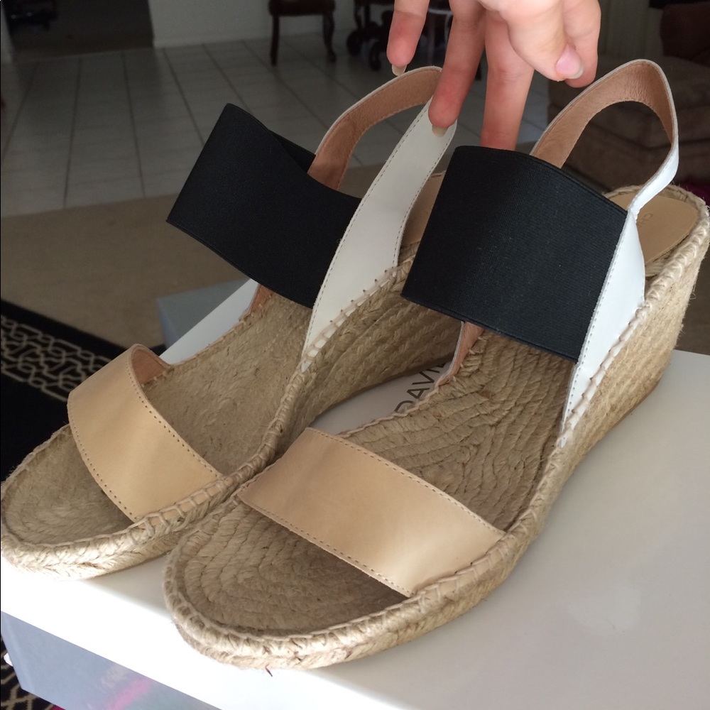 Charles David wedges Odessa