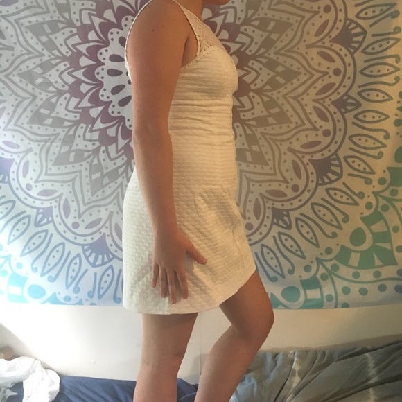 Brand-new white Lilly Pulitzer shift dress - Picture 3 of 4