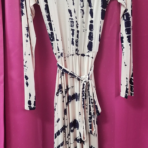 Long Maxi Dress - Picture 2 of 3