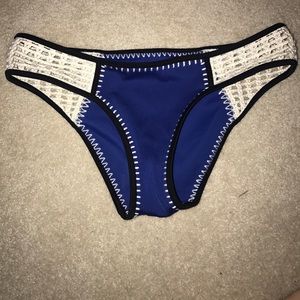 NWOT VS surf crochet hipster bikini bottoms