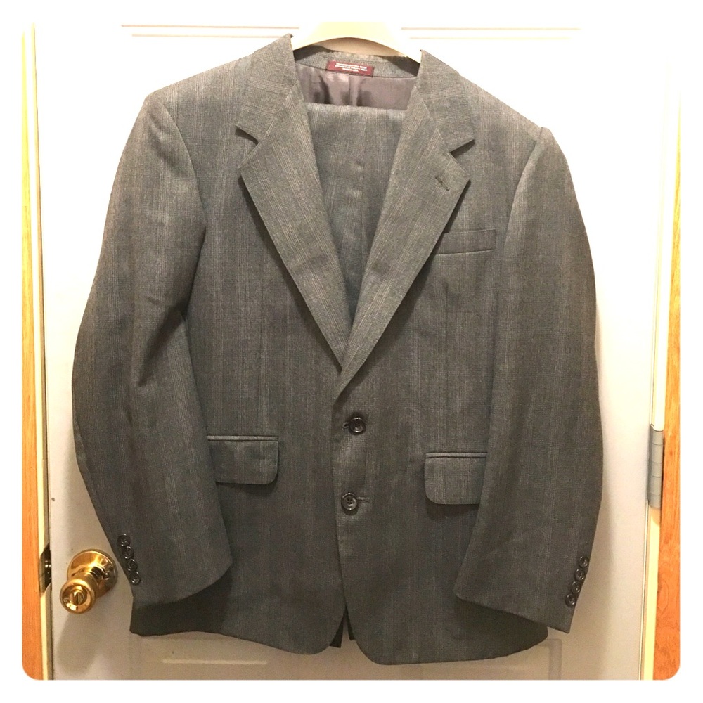 Evan Picone Gray Checkered blazer suit with pants