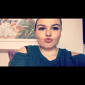 Meet your Posher, Victoria