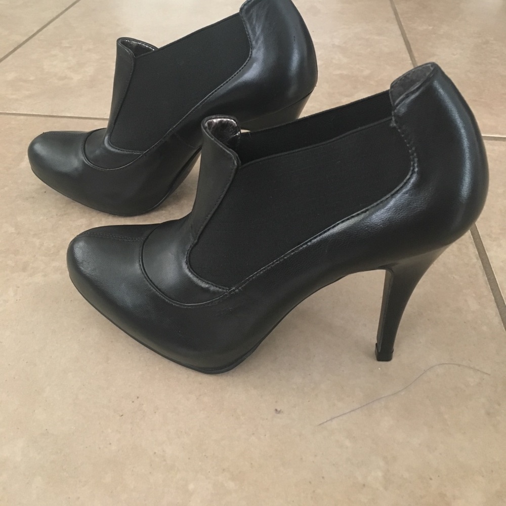 Carlos Santana shoes