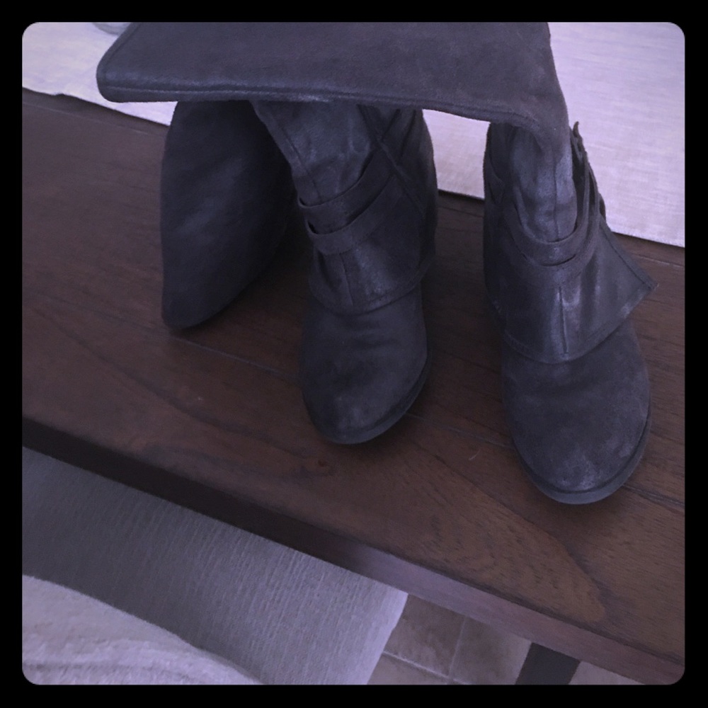 Fergie Boots Size 7