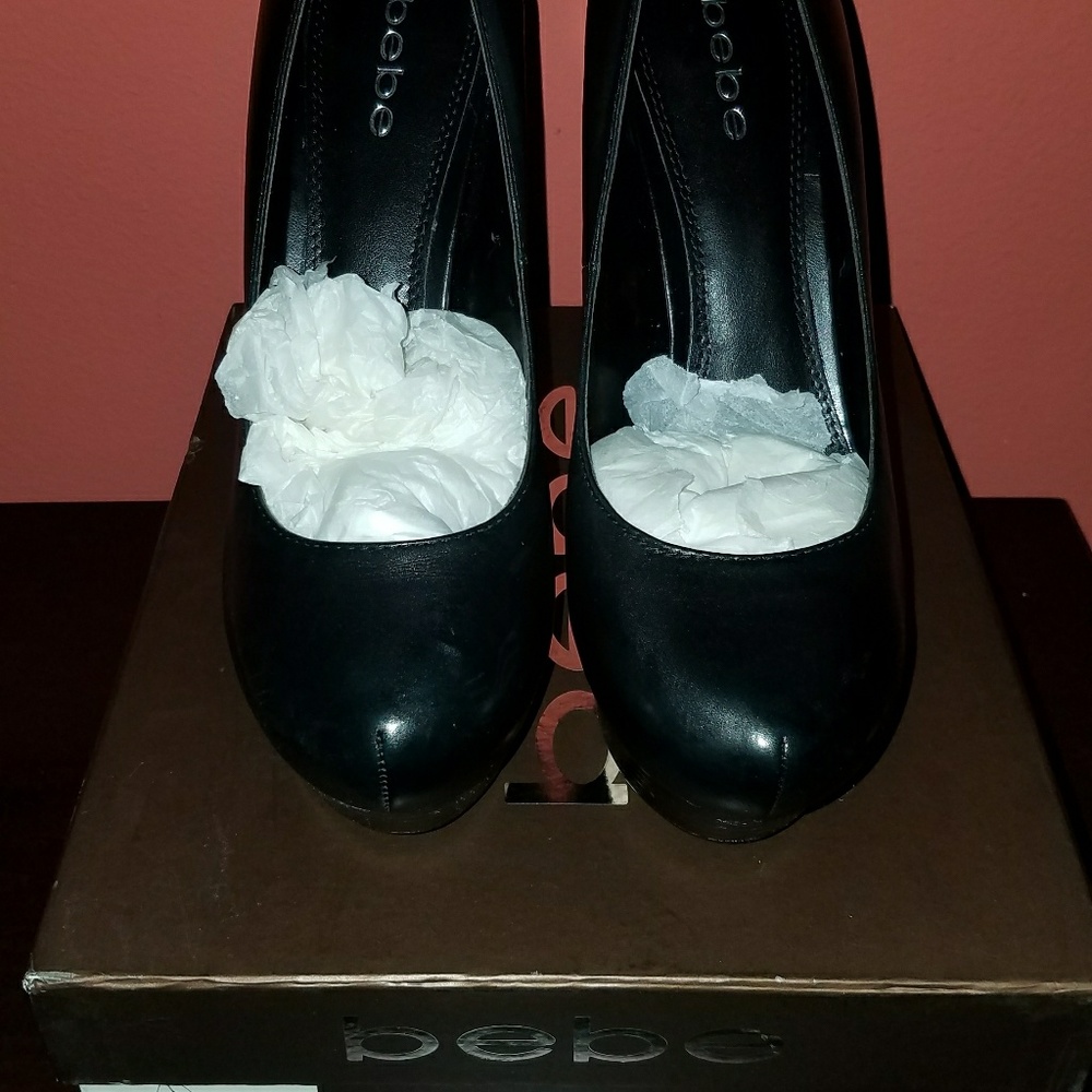 Brand New BEBE heel