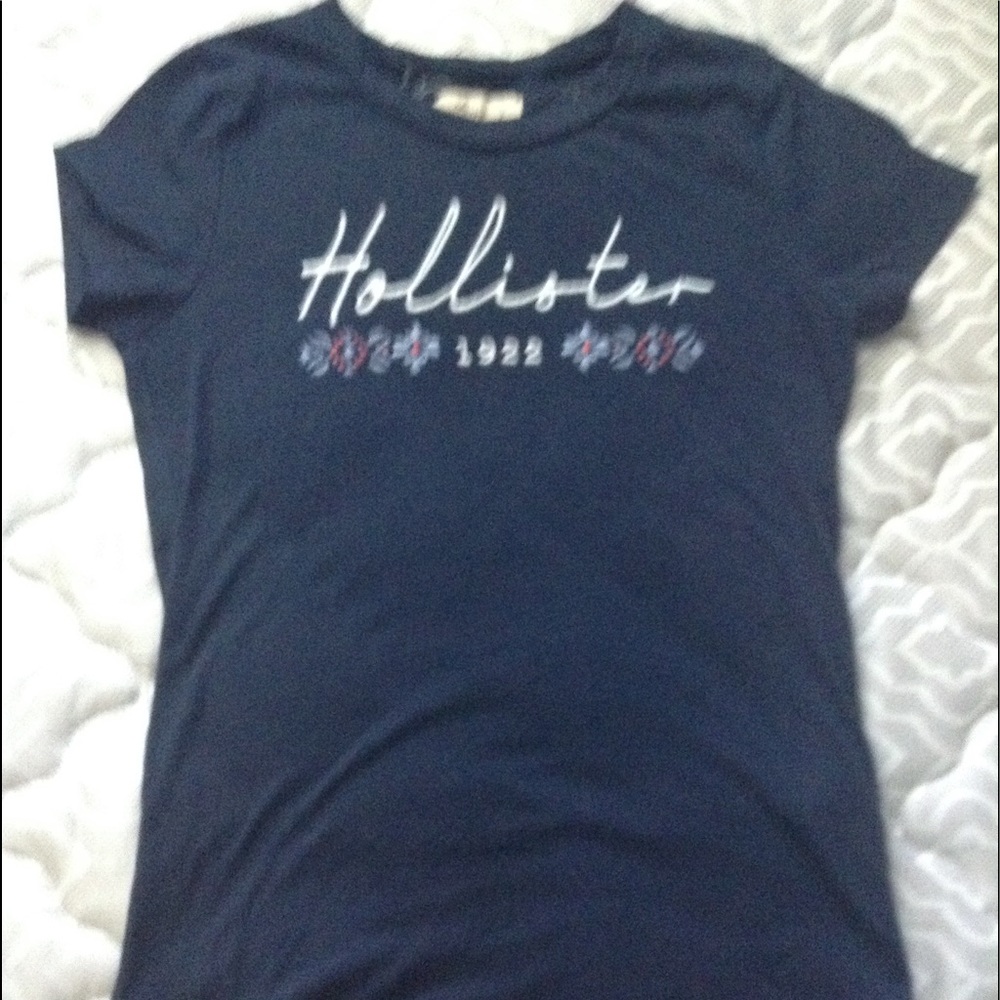 Hollister 1922, Navy Blue shirt