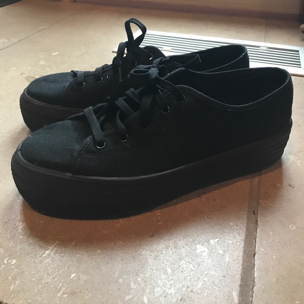 ALDO platform sneaker all black