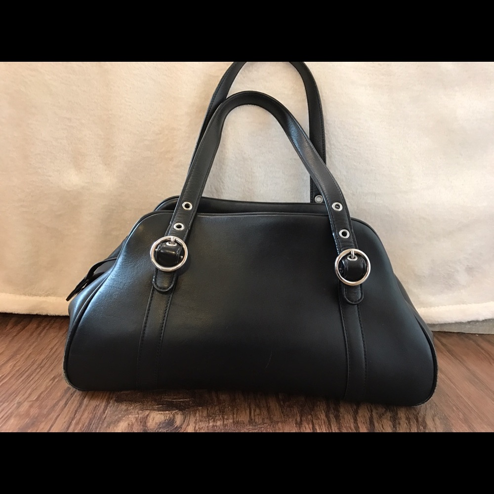 DESMO
Smooth Black Leather Bag