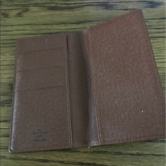 Authentic Lv Checkbook Holder SALE 🎉 - Picture 2 of 3