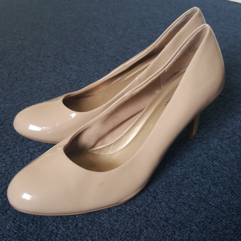 Nude heels