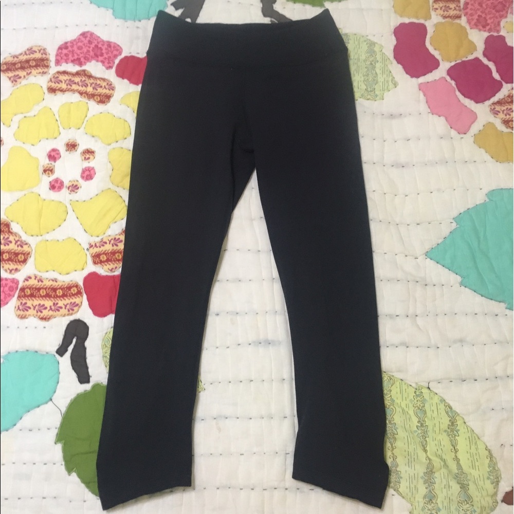 Black beyond yoga crops (capris, pants) small