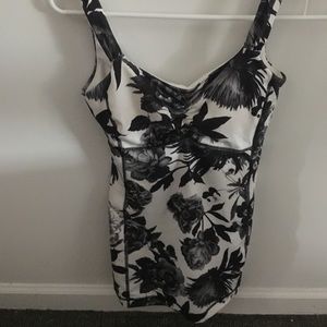 black and white floral lululemon tank