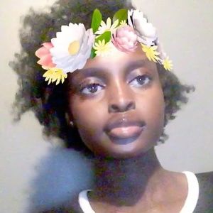 Meet your Posher, Monica