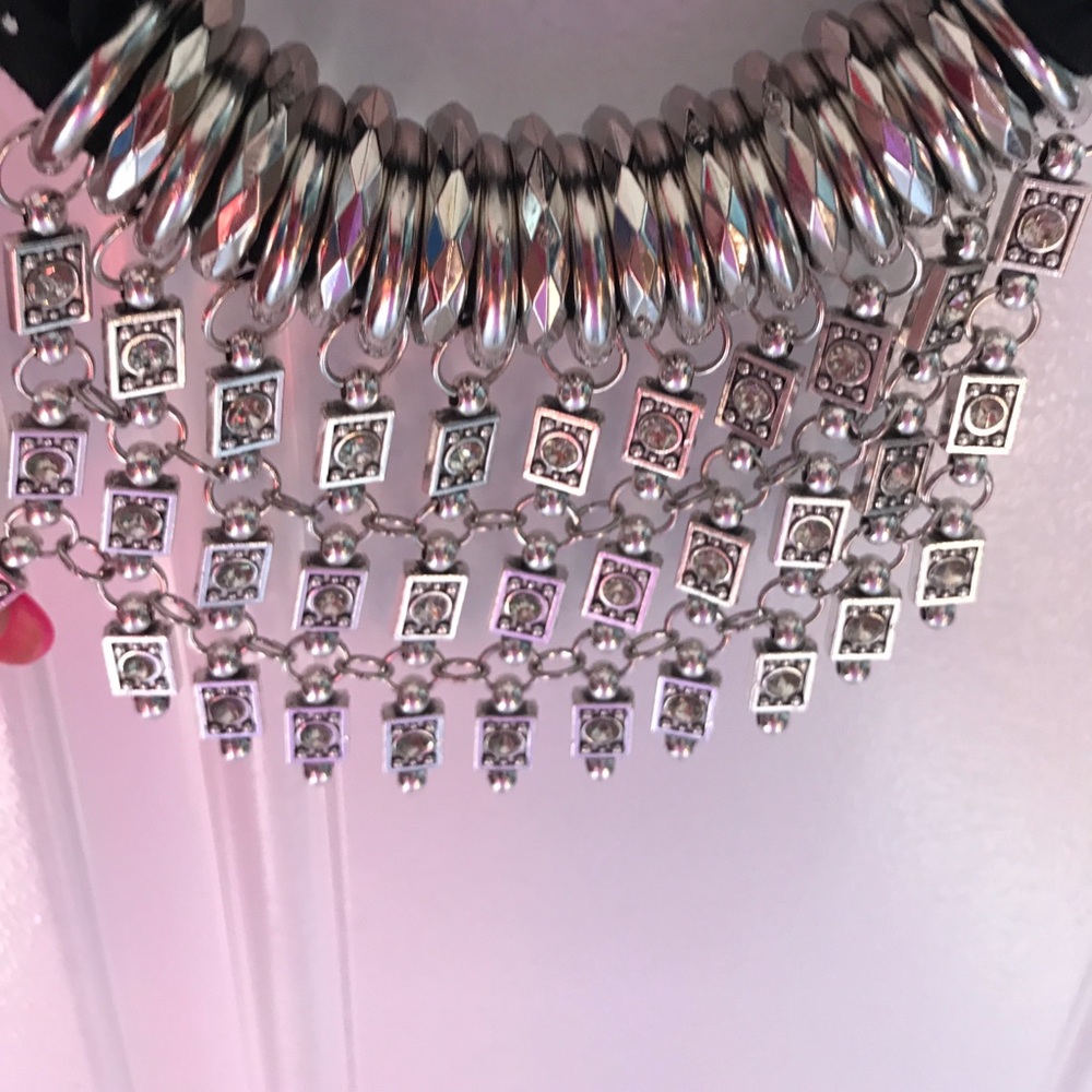 Scarf jewelry - Picture 3 of 3