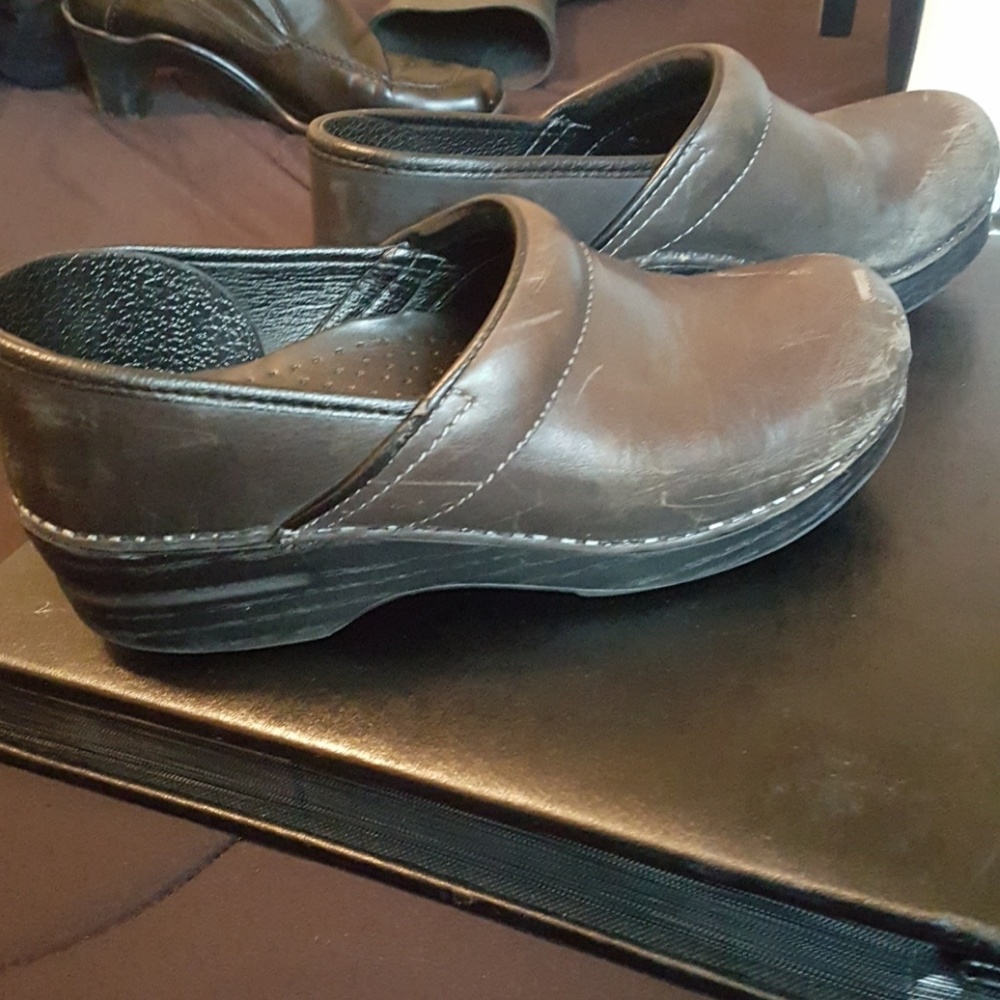 Dansko Brown