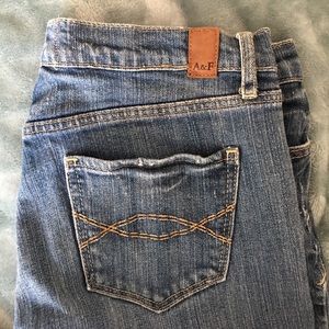 A&F jeans 4L