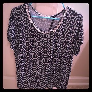 Summer shirt with open back