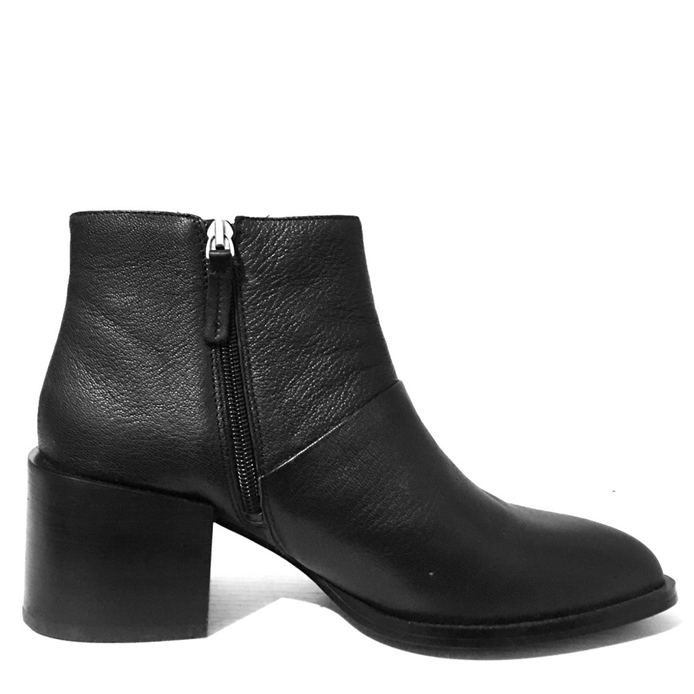 Black Leather Nine West Shoes - Picture 4 of 4