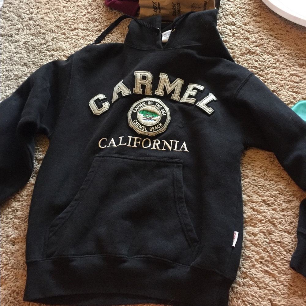 very cute sweatshirt!