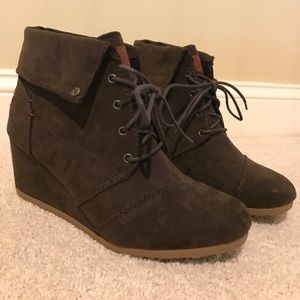 Brown Sneaker HighHeel