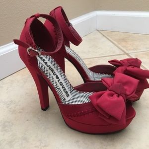 Harajuku lovers red heels