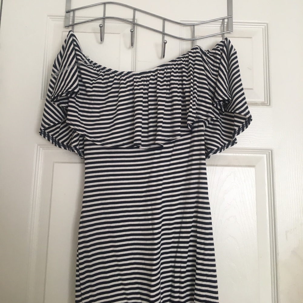 Off the shoulder bodycon dress