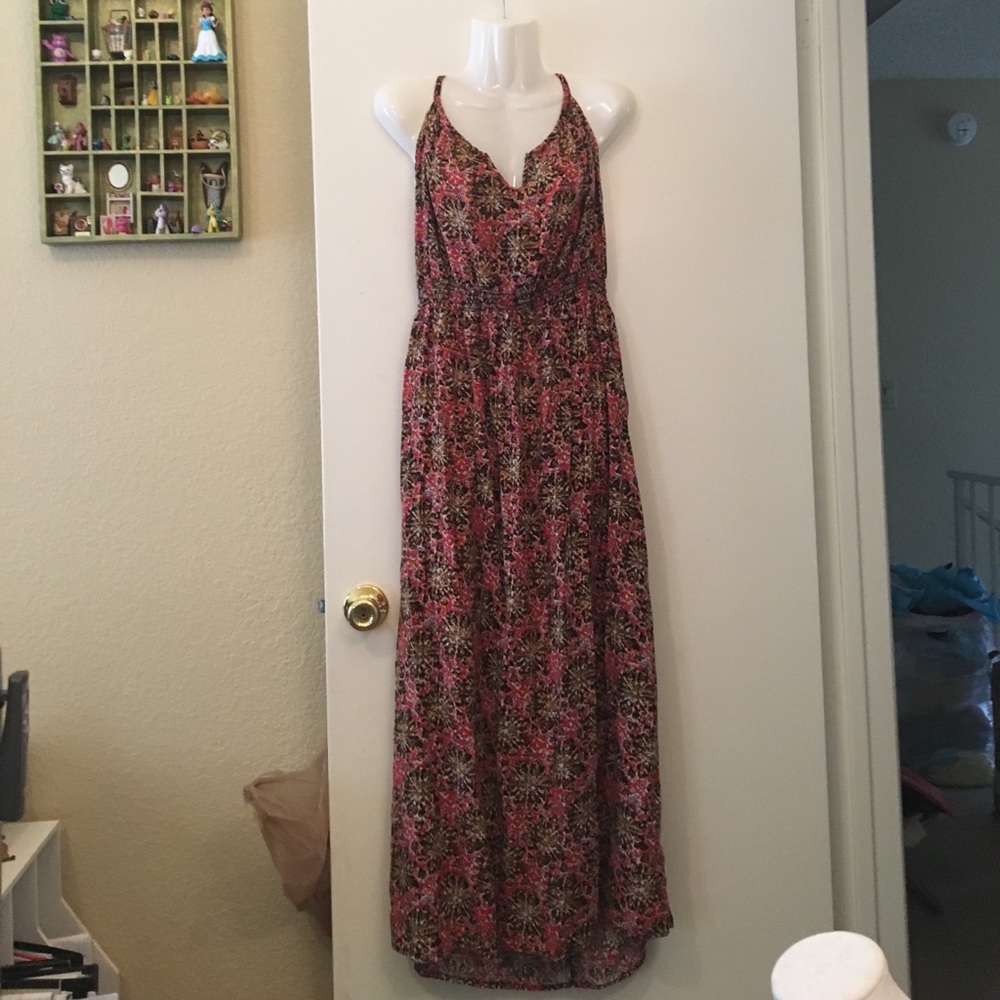 Spaghetti strap flows dress