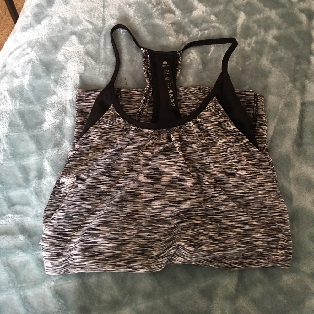 Hybrid -tank w built in sport bra