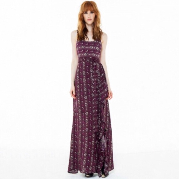 Novella Royale Dress - Medium - Picture 1 of 4